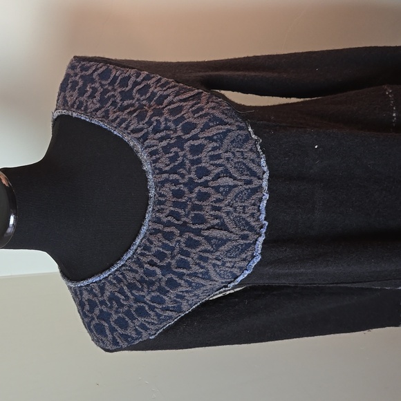 🎁 Free People wool blend black sweater - Picture 2 of 6